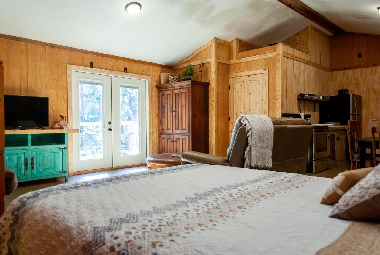 Hotel Kick Back Ranch Ramer Exterior foto